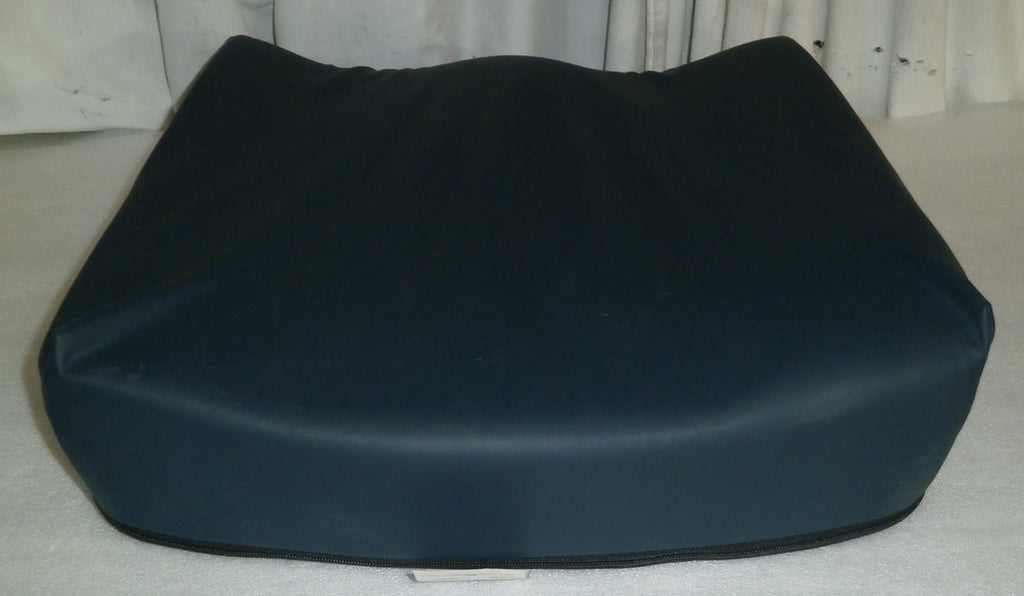 FUTURE MOBILITY WHEELCHAIR CUSHION 17X19X4 INCH GOOD CONDITION