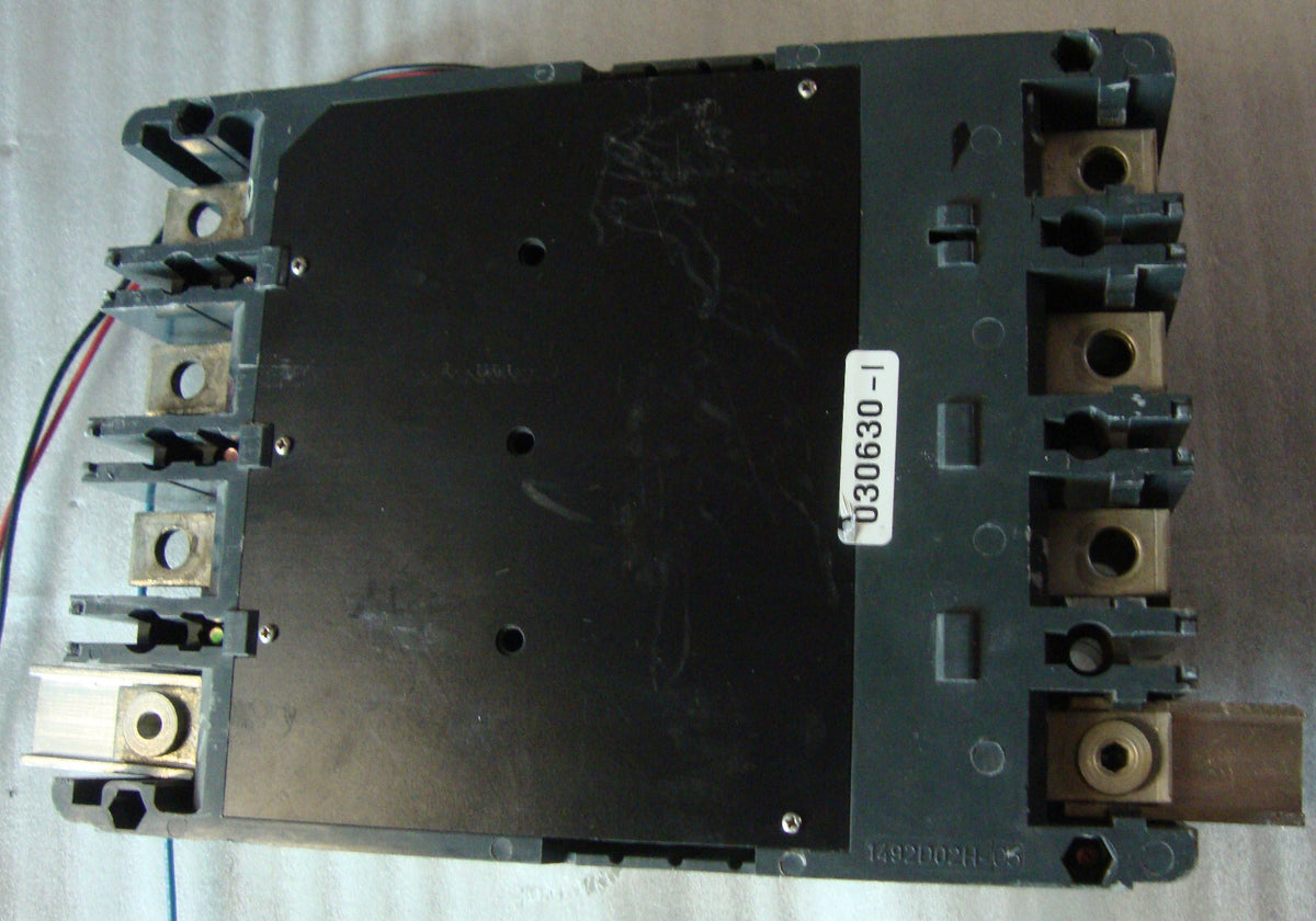 Cutler HAMMER MOLDED SWITCH Breaker HKD4400KW 400 AMP 600 VAC 250 VDC 4 POLE