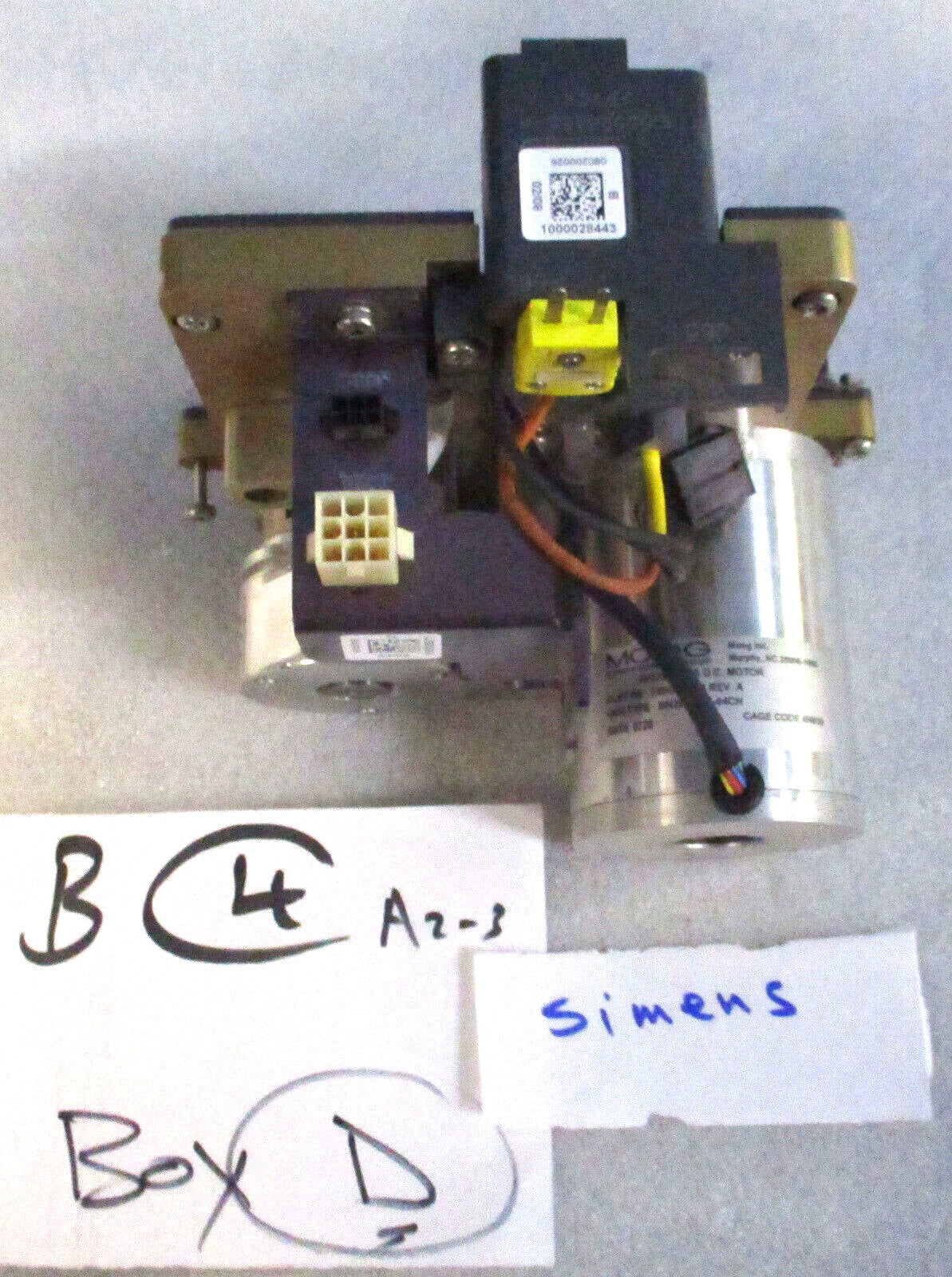 MOOG 1000029023 BN28-36AE-04CH Brushless DC Motor & KUBLER T8 5825.1111.18400