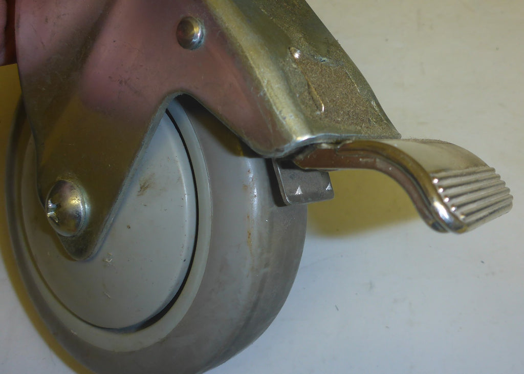 BHM FLOOR ERGOLIFT CASTERS GOOD CONDITION