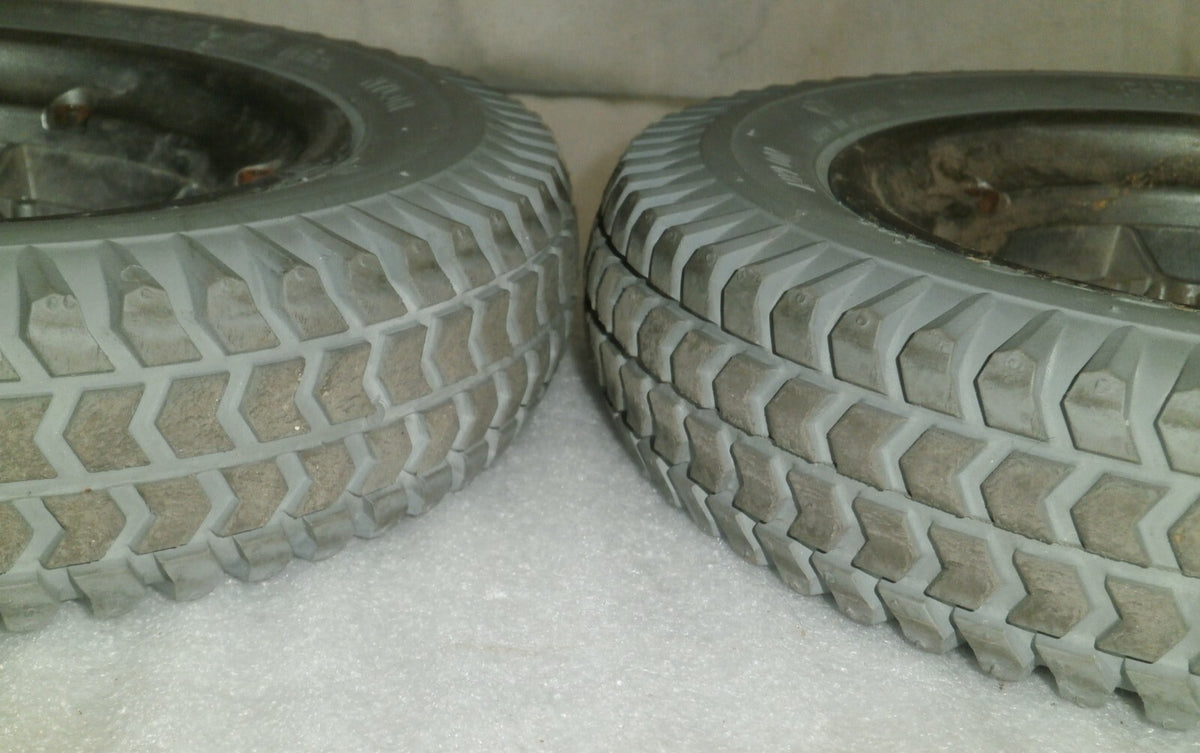 SET OF 2 QUANTUM Q6 EDGE WHEELS PRIMO POWERTRAX 3.00-8 VERY GOOD CONDITION