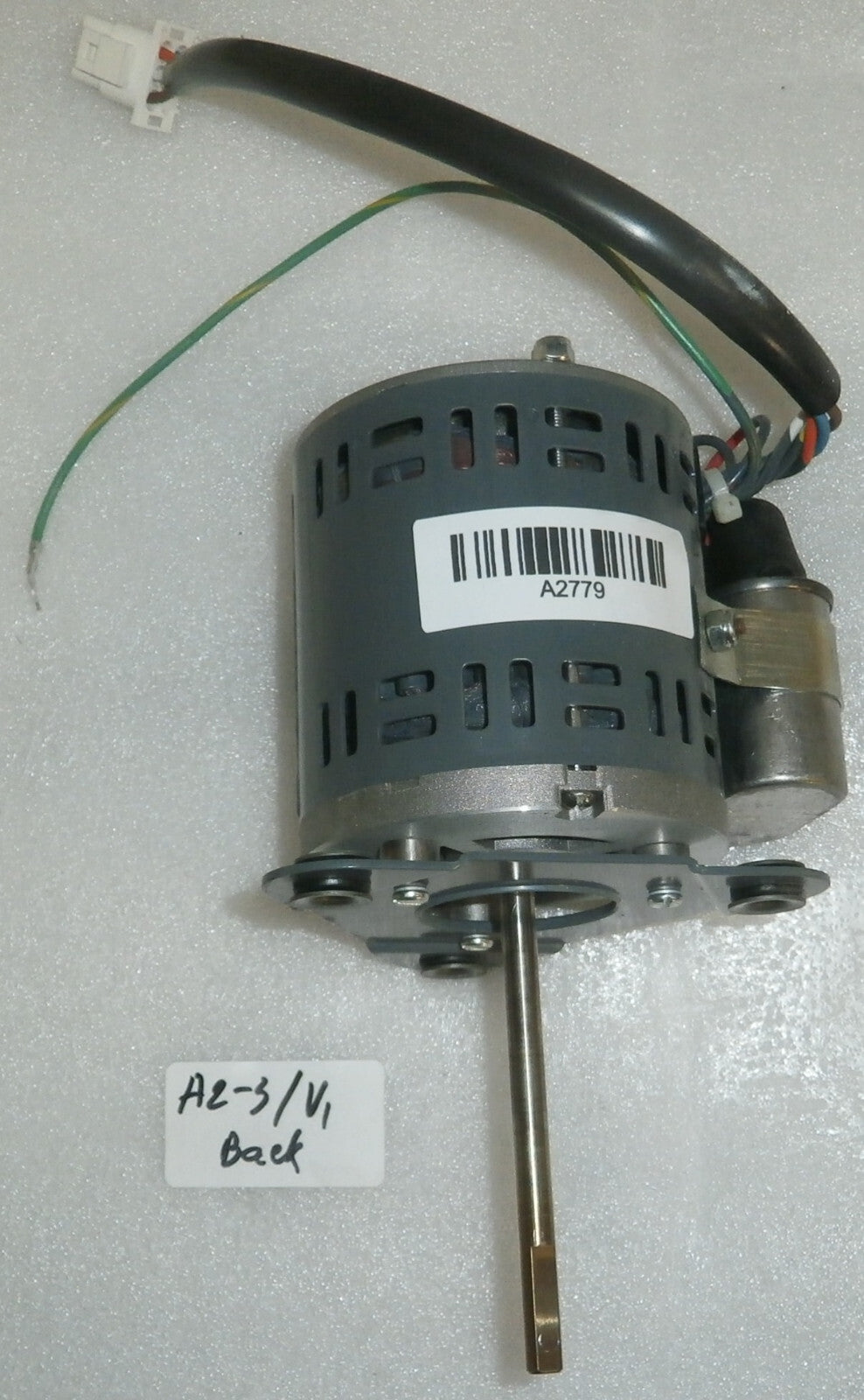 MOTOR TYPE E33431-LR36770 WITH FAN FROM AGILENT G1530A USED GOOD CONDITION