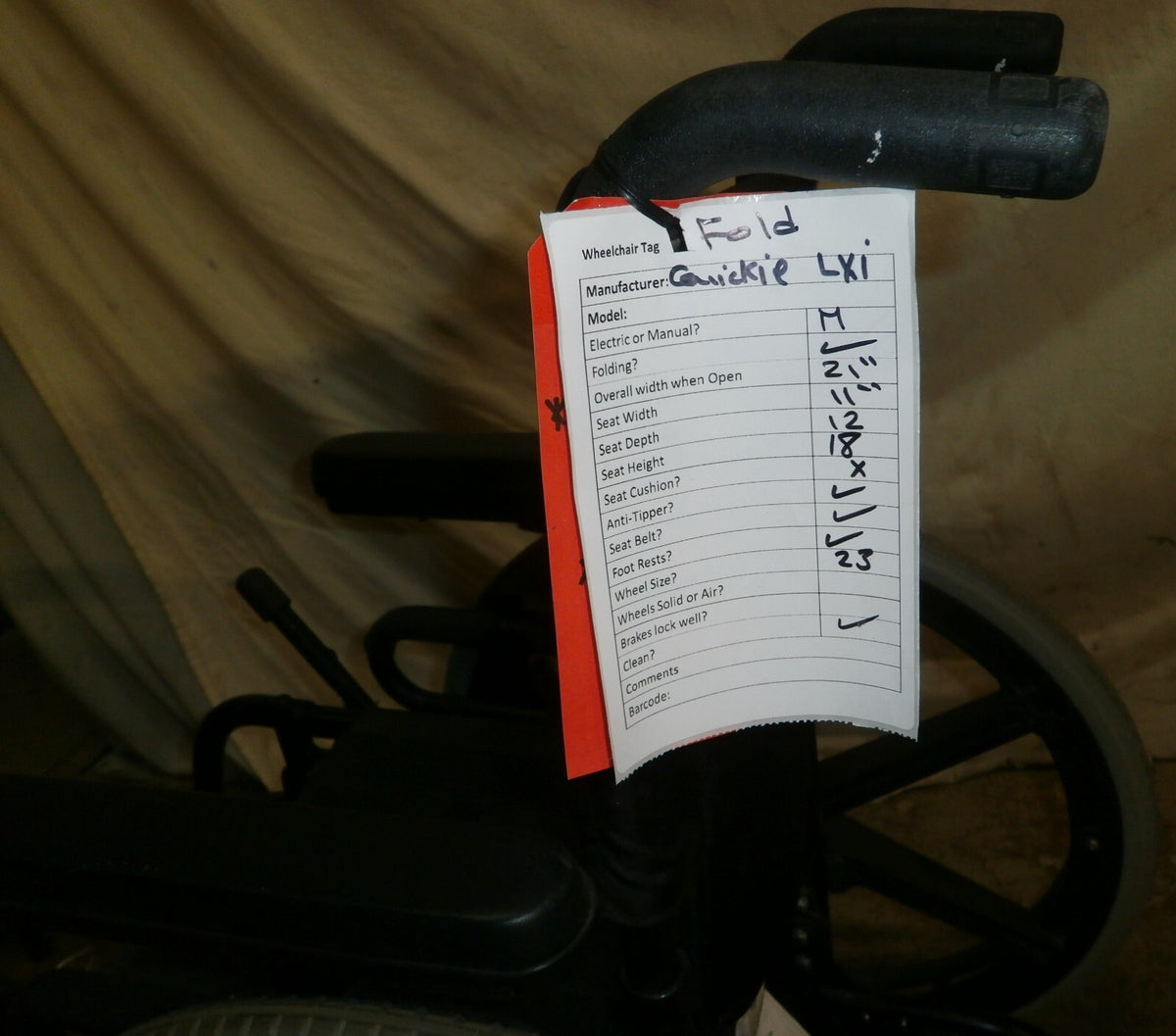 SUNRISE MEDICAL LXI WHEELCHAIR WITH SEAT WIDTH 11 INCH