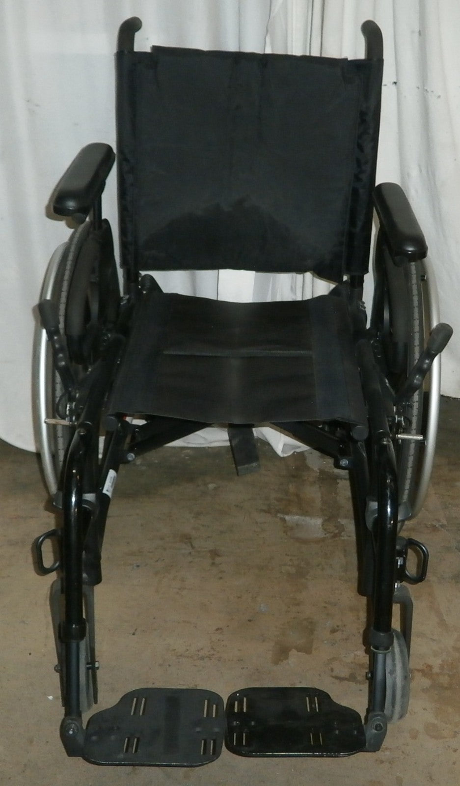 SUNRISE QUICKIE QX MANUAL 17" SEAT WIDTH WHEELCHAIR VERY GOOD CONDITION