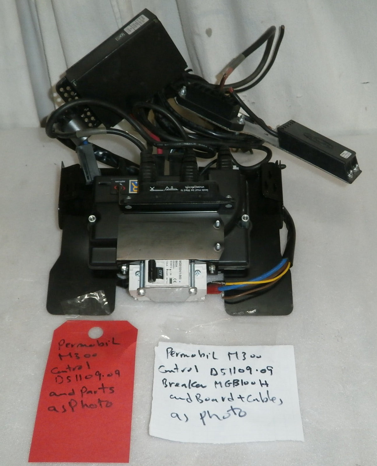 PERMOBIL M300 CONTROL D51109.09, BREAKER MGB100H & BOARD 311300, CABLE 315302