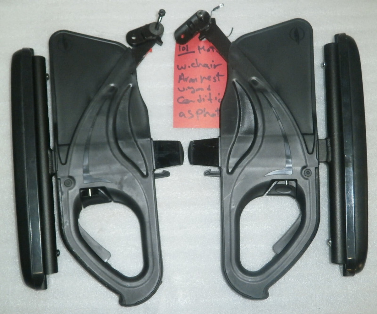 MOTION composites ARMREST with MOUNTS v. GOOD CONDTION AS PHOTO
