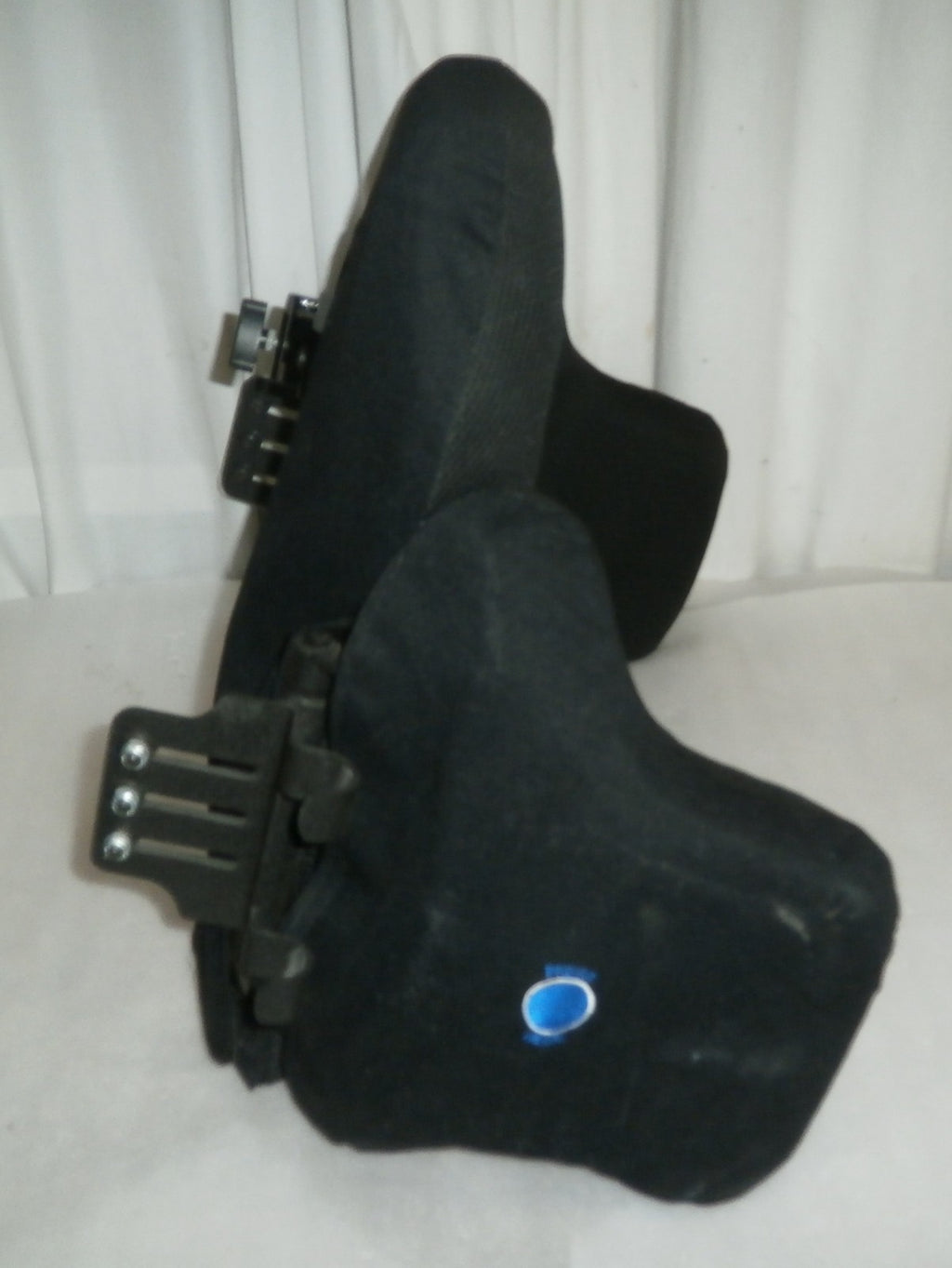 JAY INCOMPASS BACK 20X18 INCH WITH ACCESSORY AS PHOTO GOOD CONDITION