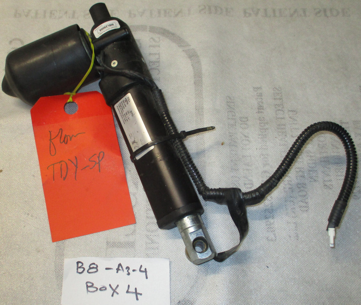 REAC BOTTOM TILT ACTUATOR FOR INVACARE TDX-SP POWER CHAIR TYPE RE-500141