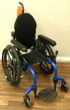 KI MOBILITY CLIK CHILD SIZE GOOD CONDITION 12 INCH SEAT WIDTH FAIR