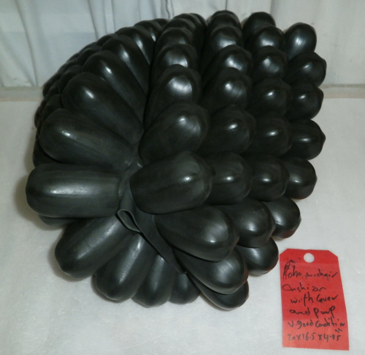 ROHO 20X16.5X4.25 WHEELCHAIR CUSHION GOOD CONDITION WITH COVER AND PUMP
