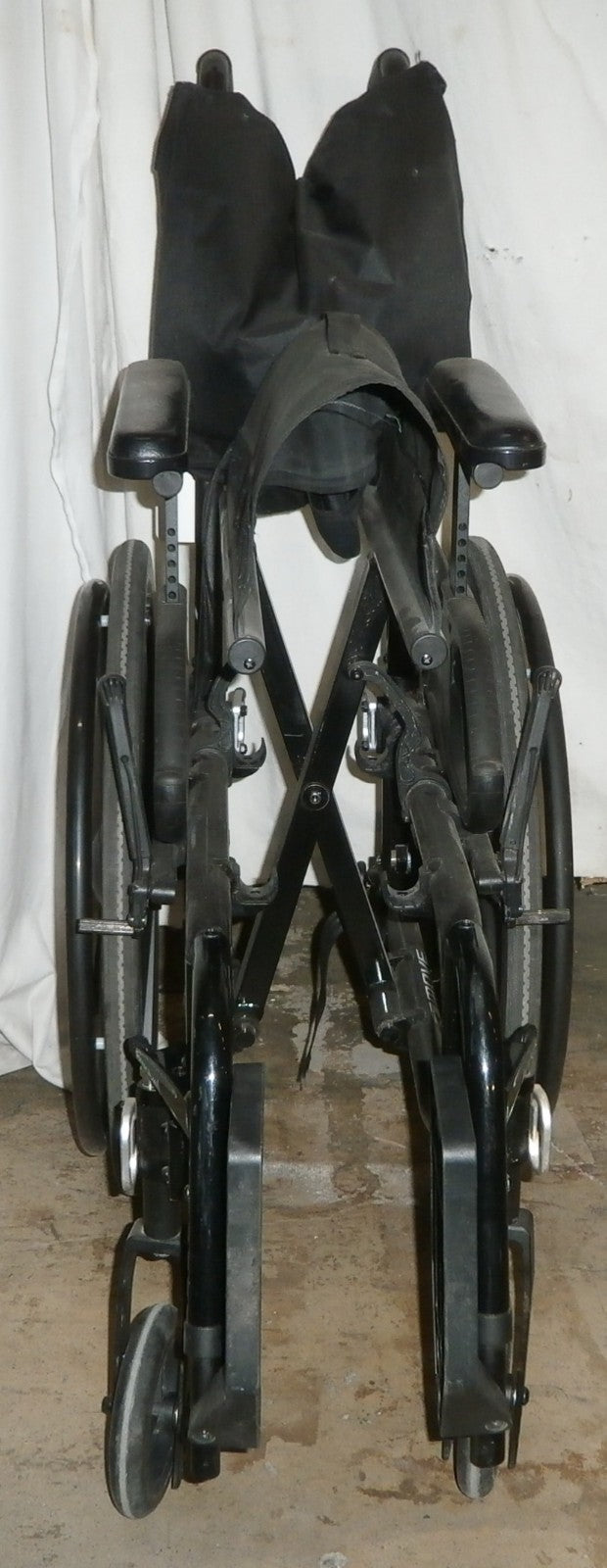MOTION COMPOSITE MANUAL FOLD WHEELCHAIR 2022 18" SEAT WIDTH, ADJUSTABLE HEIGHT