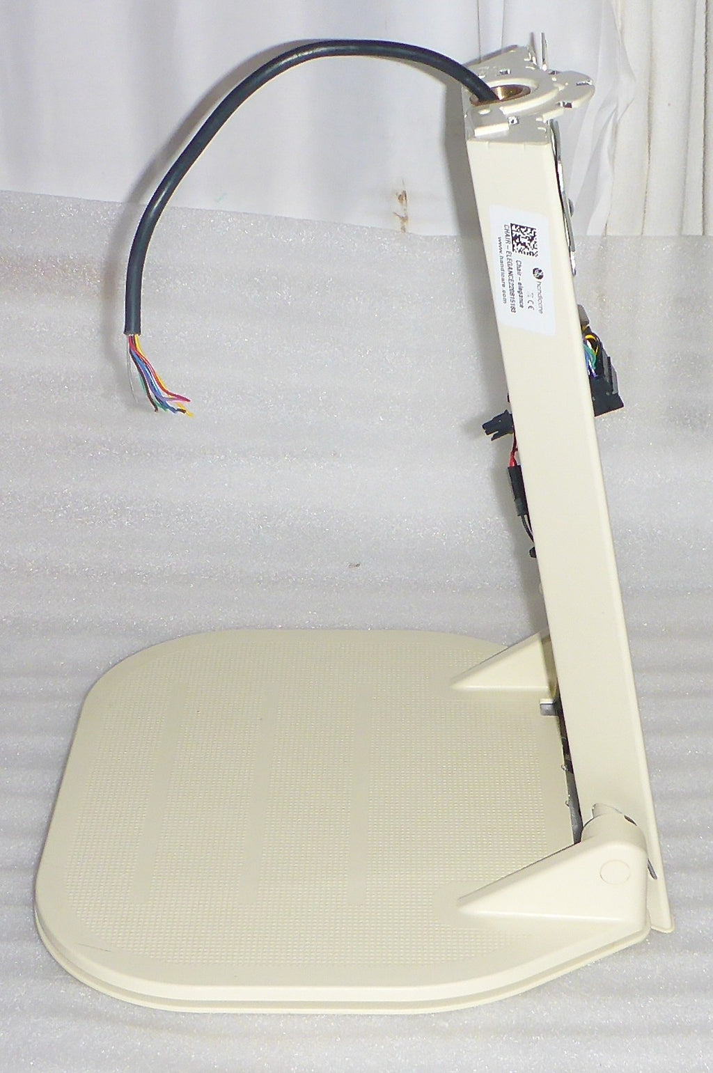 2022 HANDICARE STAIR LIFT FOOTREST USED GOOD CONDITION AS PHOTO CABLE CUT