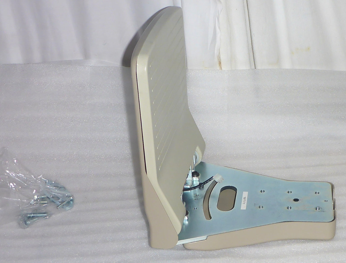 2017 BRUNO STRAIGHT STAIR LIFT 17100330397 FOOTREST USED GOOD CONDITION