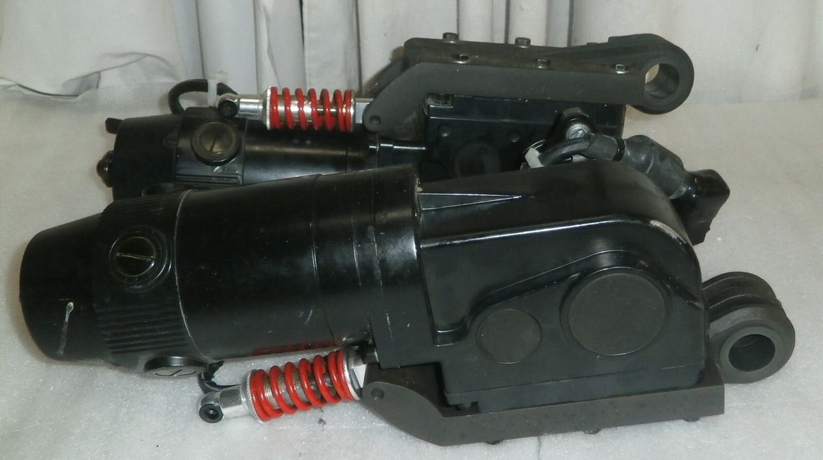 Quickie QM-710 Wheelchair Set 2 L/R Motors 107247 & 107248 w/ Bolts & Shocks