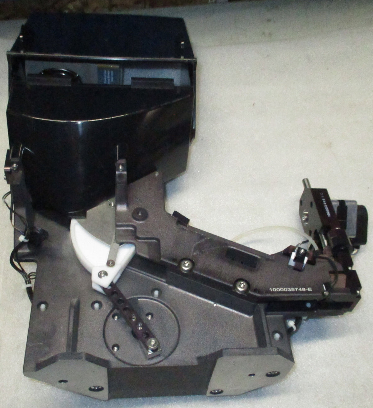 17PM-KO34-G8W & VEXTA 2PHASE STEPPER MOTOR P0106-9012KGME FROM SIEMENS VISTA 500
