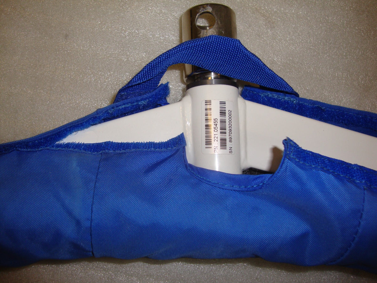 BHM Medical Inc with 2 Hook Spreader Bar PN 221.05455