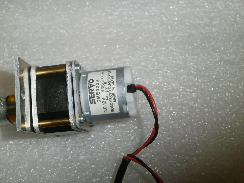 lot of 2 servo motors DME33SA -MADE IN JAPAN GOOD WORKING CONDITION.