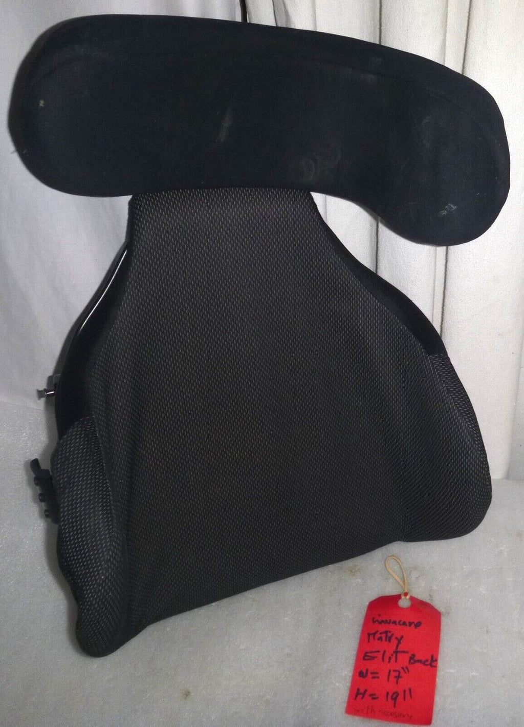 INVACARE MATRX ELITE BACK TRL0040-00R-00 17" X 19" WITH HEADREST AND ACCESSORIES