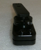 ONE QUANTUM MOUNT AND 2 PADS WITH RODS PERFECT CONDITION AS PHOTO